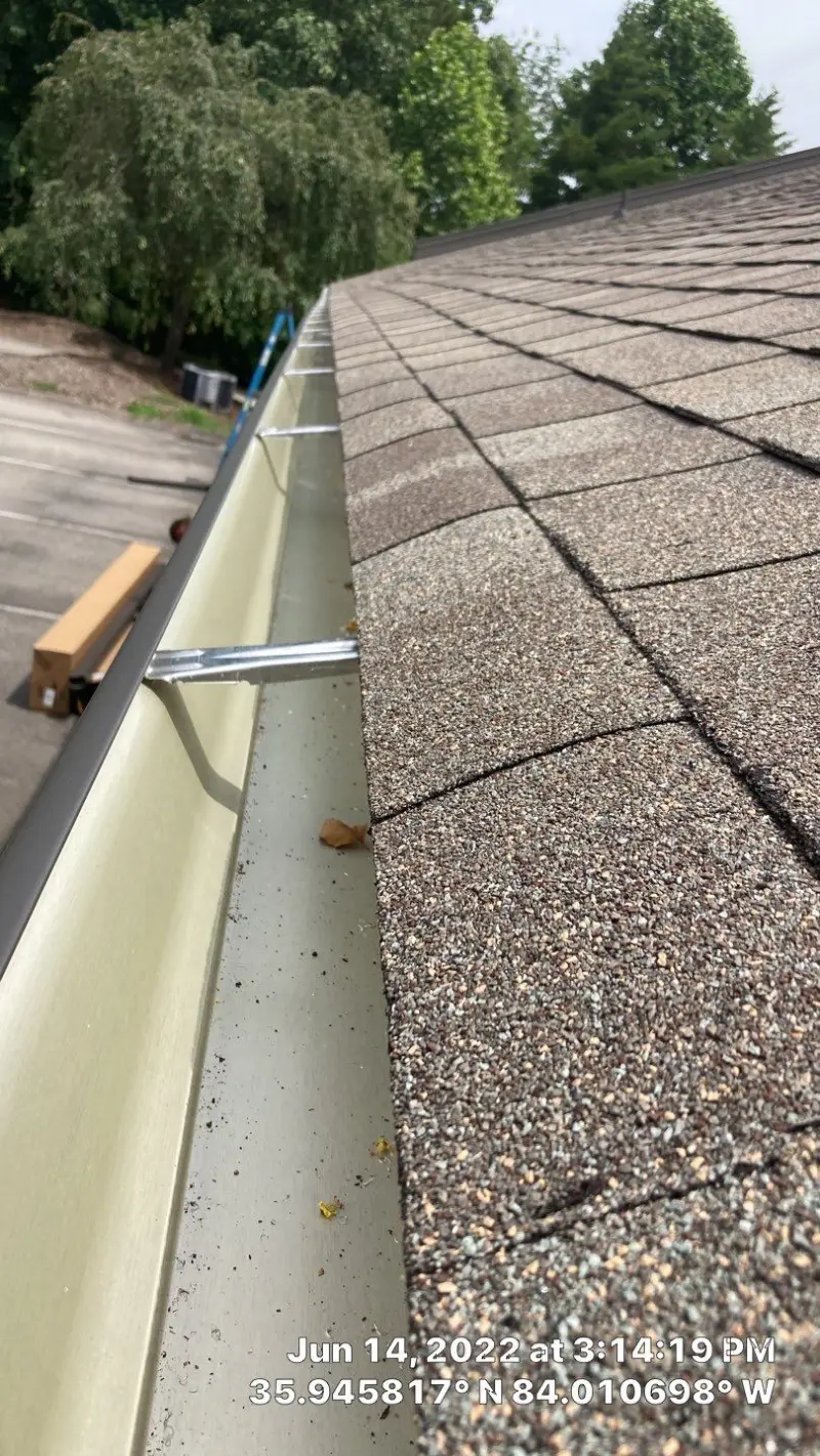Seamless Gutters & Guards